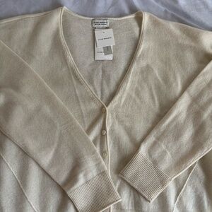 New Cashmere V neck cardigan
